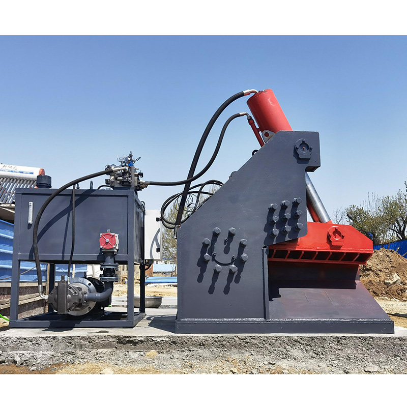 Alligator Shear-1.jpg